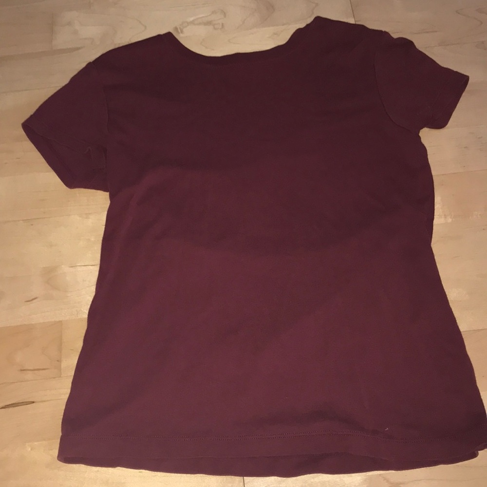 BURGUNDY J CREW TEE. NWOT SIZE 4